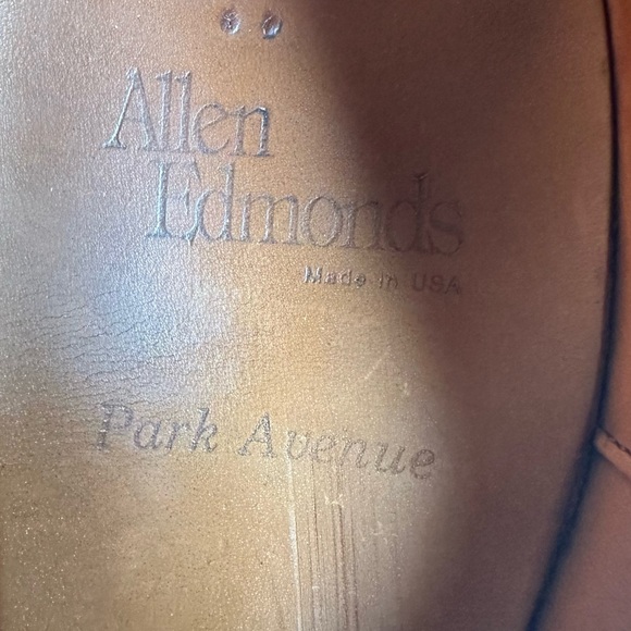 Allen Edmonds Park Avenue Cap-toe Leather Oxford Dress Shoe. Size 10D. Burgundy - Picture 10 of 11